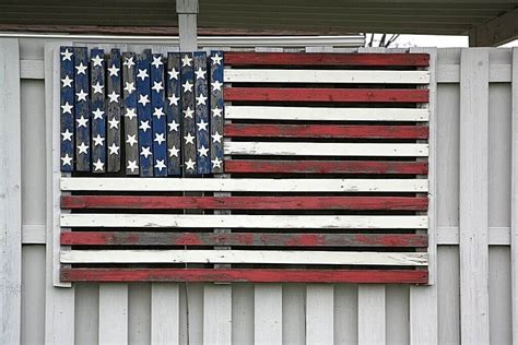 25 DIY Wooden American Flag Plans and Ideas - Epic Saw Guy