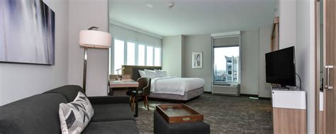 Uptown Charlotte All-Suites Hotel | SpringHill Suites