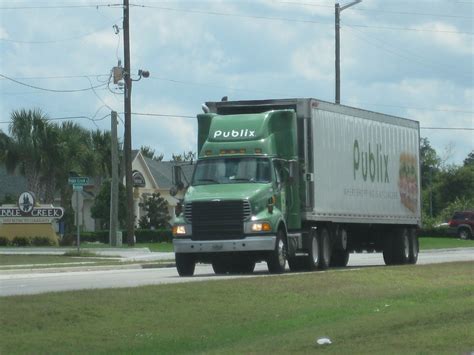 Publix Truck | FormerWMDriver | Flickr