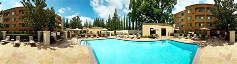 Courtyard Sacramento Airport Natomas Outdoor Pool | Sacramento airport, Outdoor pool, Courtyard