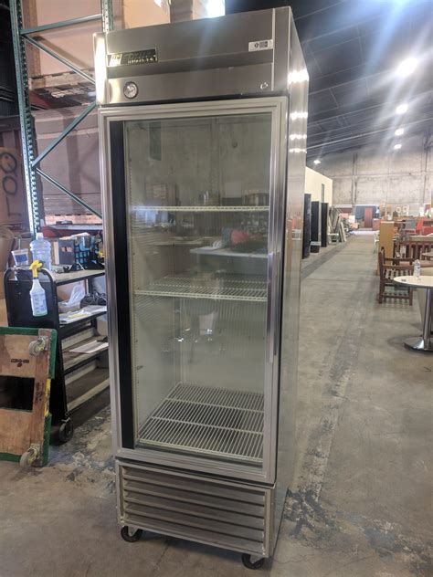 TRUE INDUSTRIAL REFRIGERATOR W/CASTERS, STAINLESS STEEL FINISH W/GLASS DOOR, 27Wx31Dx84H ...