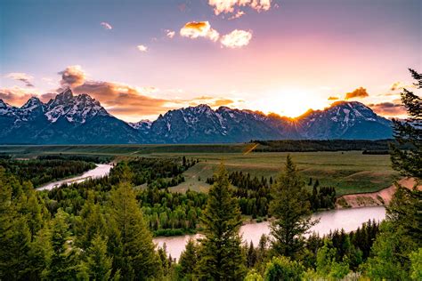 10 EPIC Wyoming National Parks Worth Visiting (Expert Guide + Photos)