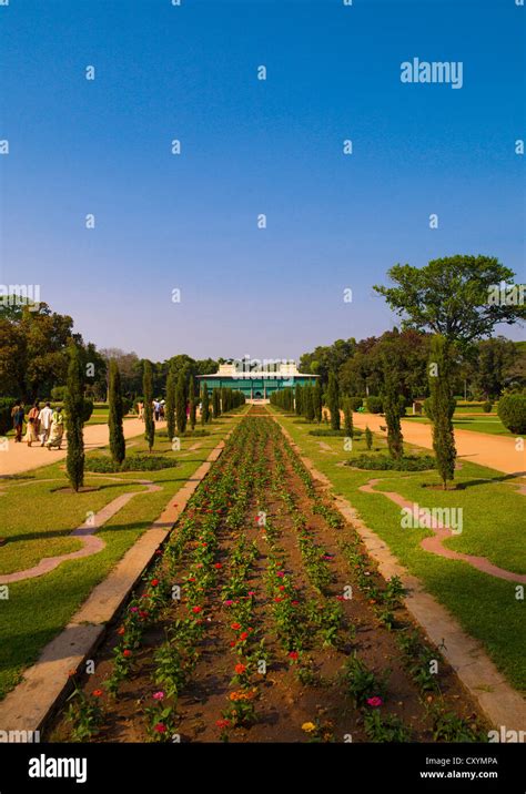 Dariya Daulat Palace Of The Muslim Sultan Tipu And Its Gardens ...