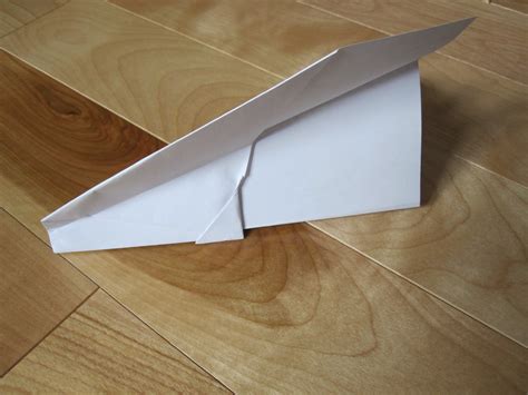 Paper Airplane: the Nakamura Lock : 4 Steps - Instructables