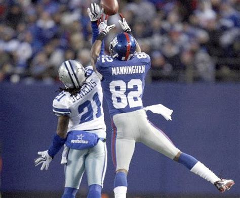 NY Giants wide receiver Mario Manningham trying to find the route to ...