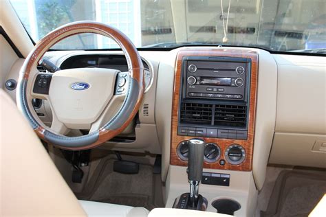 2009 Ford Explorer - Interior Pictures - CarGurus