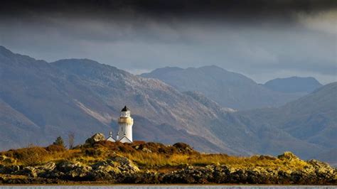 A tiny village reviving Gaelic culture - BBC Travel