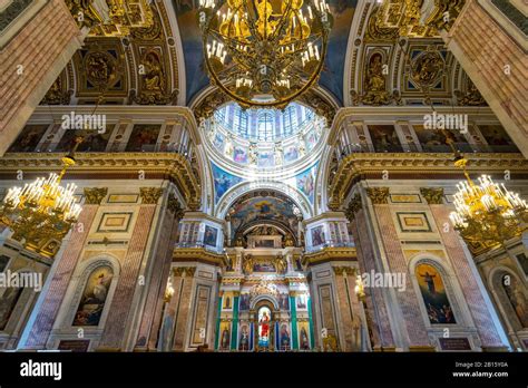 Interior of Saint Isaac's Cathedral in Saint Petersburg, Russia Stock ...