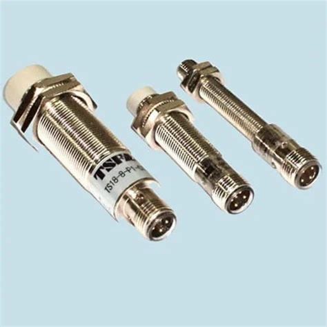 Omron Connector Sensor at Rs 400 | Omron Photoelectric Switch in New Delhi | ID: 20112318133