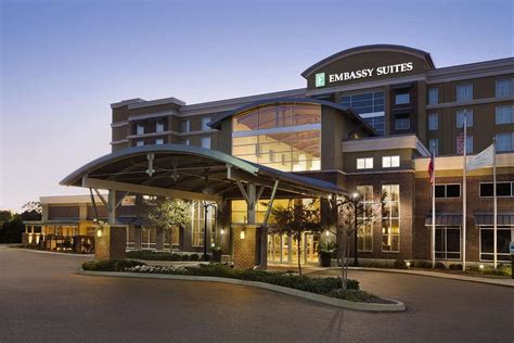 EMBASSY SUITES BY HILTON JACKSON - NORTH/RIDGELAND $157 ($̶1̶7̶9̶) - Updated 2021 Prices & Hotel ...