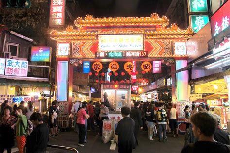 5 Best Night Markets in Taipei - Taipei Market Shopping – Go Guides