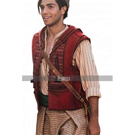 Aladdin 2019 Mena Massoud Red Vest