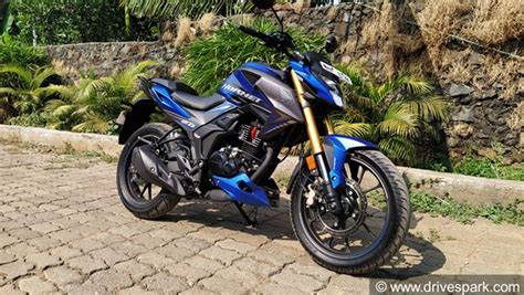 Honda Hornet 2.0 Review (First Ride): Design, Specs, Performance, Ride, Handling & Other Details ...