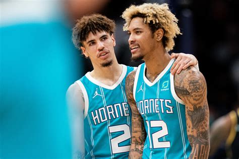 Hornets forward Kelly Oubre ejected quickly after complaining to ...