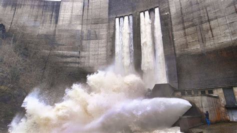 Dam Spillway Overflow & Water Discharge - YouTube