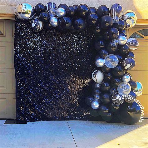 Black and White Party Decor | 30th birthday themes, Homecoming decorations, Dirty 30th birthday