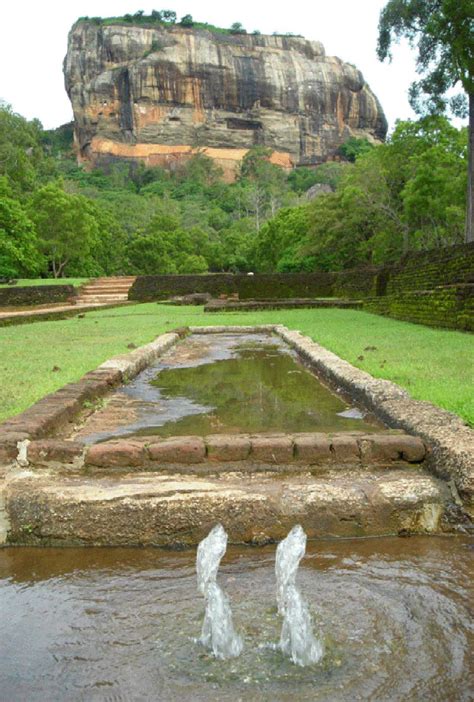 Sigiriya Rock: Gardens