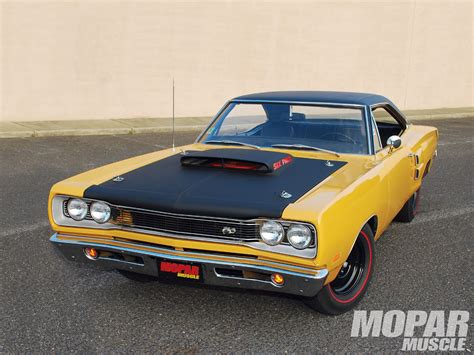 1969 Dodge Coronet Super Bee Hardtop - Mopar Muscle Magazine