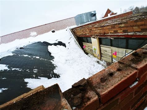 Roof collapse cancels school Thursday for Lowell Elementary | Education News | wcfcourier.com