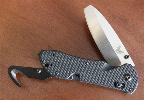 Benchmade Triage 916 Knife Review