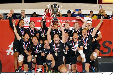 Women’s 7s: @USAWomens7s Looking Good, Black Ferns Are Back - Rugby Wrap Up