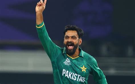 Mohammad Hafeez retires from international cricket