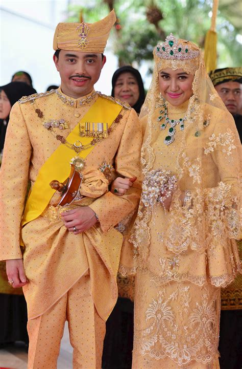 Sultan of Brunei's Son Abdul Malik Marries in Lavish Wedding Ensemble | TIME