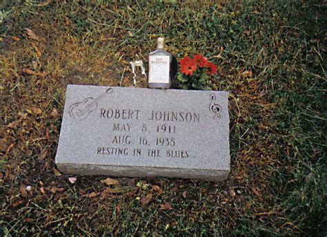 robert-johnson-grave-3 ⋆ Film Goblin