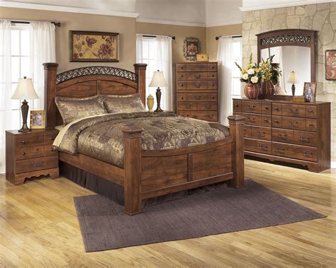 California King Bedroom Sets Ashley Furniture : Adele Poster Bedroom ...