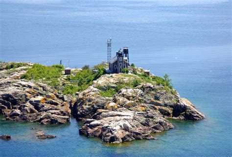 Granite Island Lighthouse in Off Marquette, MI, United States - lighthouse Reviews - Phone ...