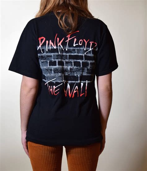 Pink Floyd vintage 90's The Wall band graphic tee shirt unisex small