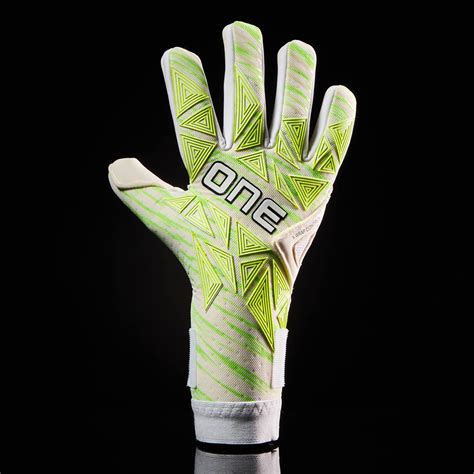 Adult Goalkeeper Gloves | Adult Goalie Gloves | One Glove™ America