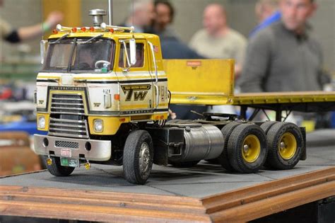 International Transtar | Model truck kits, Plastic model cars, Model cars building