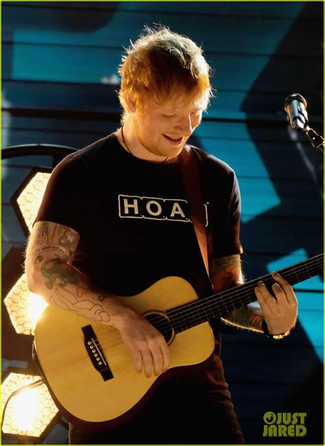 Ed Sheeran's Grammys 2017 Performance Was Amazing - Watch Now! | Photo 1068876 - Photo Gallery ...