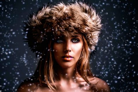 Download Face Hat Snowflake Snow Winter Woman Mood HD Wallpaper