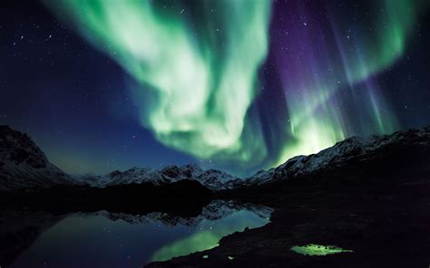 Aurora Borealis Wallpaper Moving - WallpaperSafari