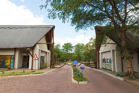 PHALABORWA SAFARI PARK - Updated 2022 Prices & Cottage Reviews (South ...