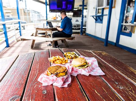 Bubba's Texas Burger Shack Review - Galleria - Houston - The Infatuation