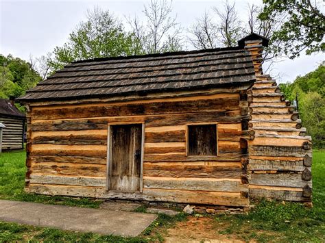 Abraham Lincoln Birthplace Log Cabin - verticaljumpexercisestips