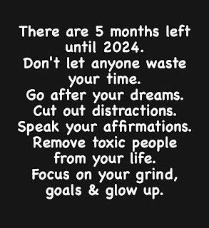 Focus On Your Goals and Glow Up Reminder Quote