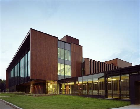 University of Toronto - Library in 2020 | Education architecture, Toronto library, University of ...