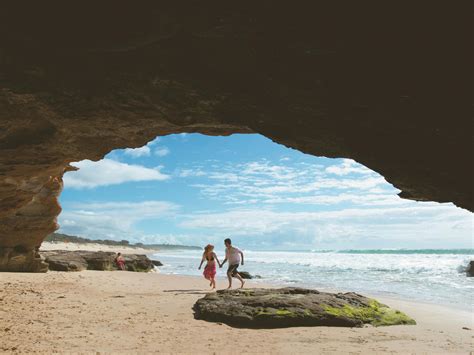 Caves Beach | NSW Holidays & Accommodation, Things to Do, Attractions and Events