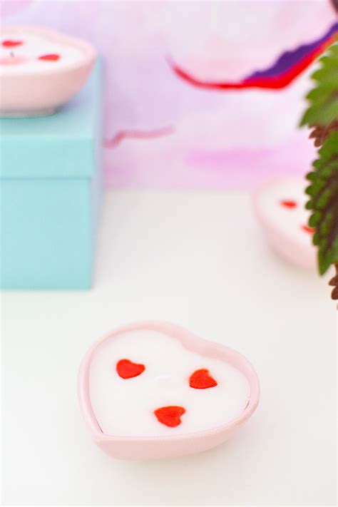 DIY Heart Shaped Candles | Enthralling gumption