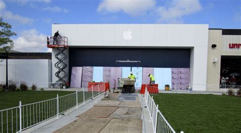 Apple Store in Madison, Wisconsin Moving to Hilldale Shopping Center Tomorrow - MacRumors