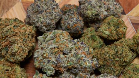 What is a Nug? Nug Definition | Weedmaps