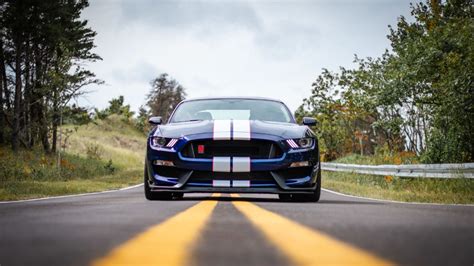 Your Brawny Ford Mustang Shelby GT350R Wallpaper Is Here in 2020 | Ford ...