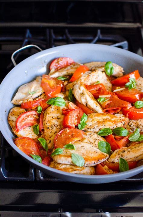 Chicken Breast with Tomatoes and Garlic Recipe - iFOODreal.com