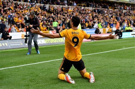 Wolves striker Raul Jimenez's father makes transfer admission ...