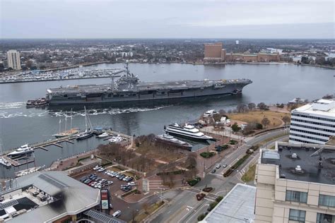 USS Harry S. Truman (CVN 75) departs Norfolk Naval Shipyard en route to Naval Station Norfolk ...