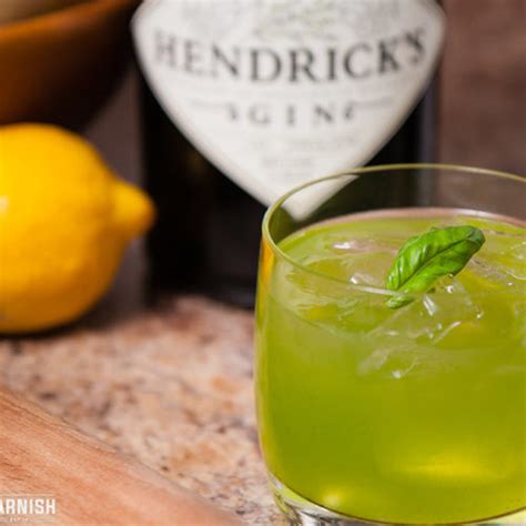 Gin Basil Smash – The Humble Garnish